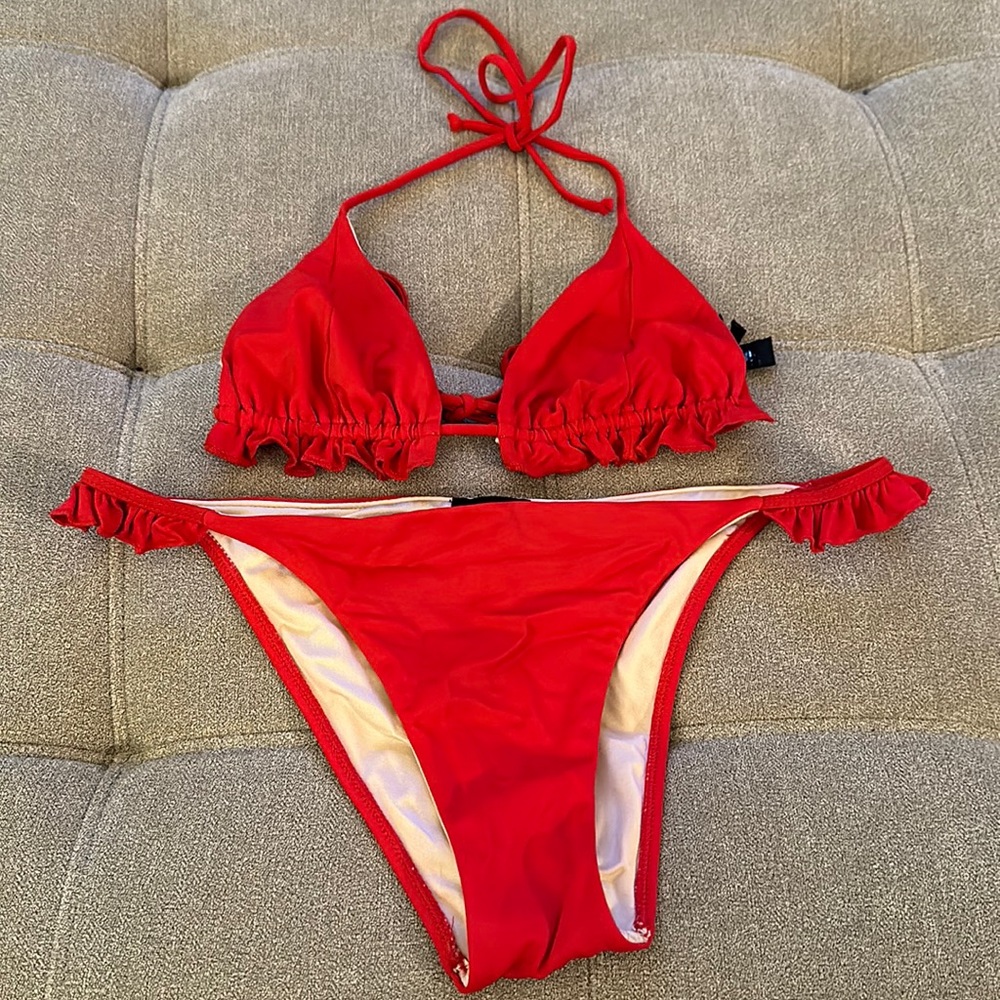 RED RUFFLE BIKINI